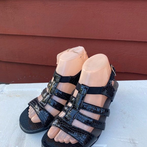 SAS Joy of Life Women’s Black Snake Print T Strap Sandals Size 7WW - Picture 6 of 16